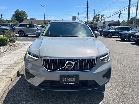 Used 2025 Volvo XC40 B5 Core AWD/4WD image 8