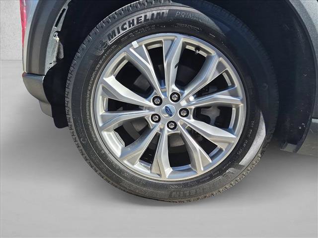Used 2023 Ford Explorer XLT w/ Equipment Group 202A AWD/4WD image 10