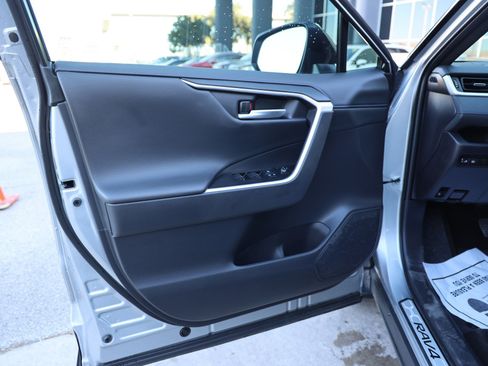 Certified 2025 Toyota RAV4 XSE image 32