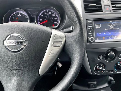 Used 2019 Nissan Versa SV image 17