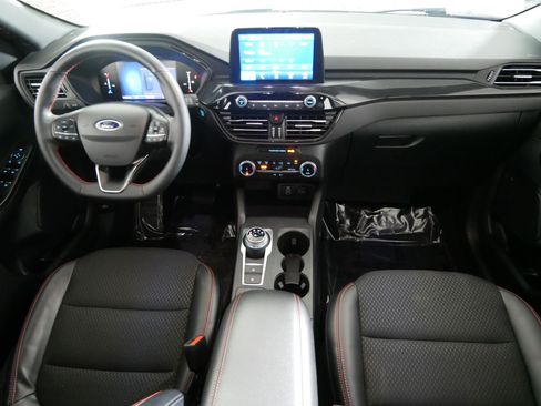 Used 2025 Ford Escape ST-Line AWD/4WD image 10