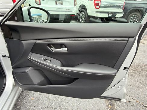 Used 2022 Nissan Sentra S image 14