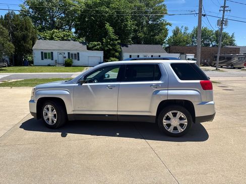 Used 2017 GMC Terrain SLT AWD/4WD image 5