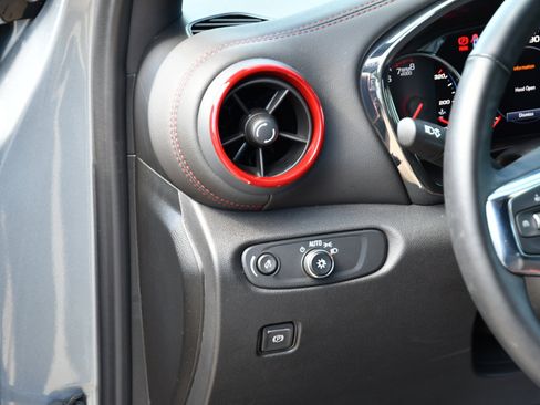 Used 2025 Chevrolet Blazer RS image 34