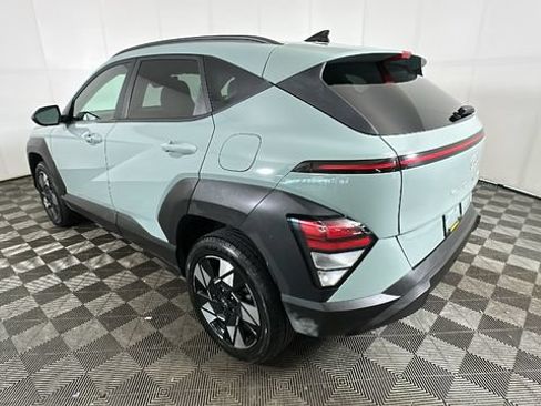 Used 2024 Hyundai Kona SEL AWD/4WD image 4