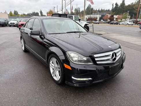 Used 2013 Mercedes-Benz C 250 Sedan image 12