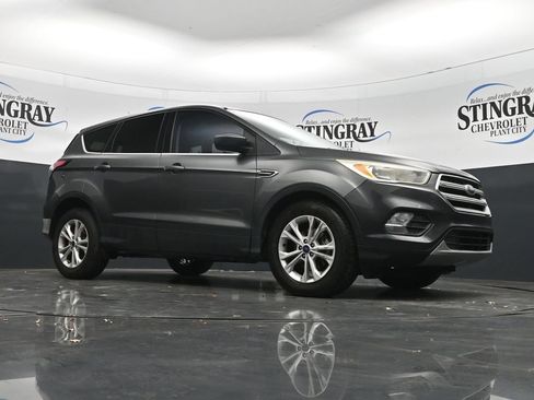 Used 2017 Ford Escape SE FWD image 25
