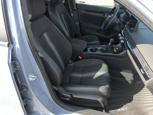 Used 2023 Honda Civic Sport image 34