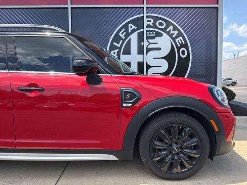 Used 2024 MINI Cooper Countryman S w/ Premium Package FWD image 3