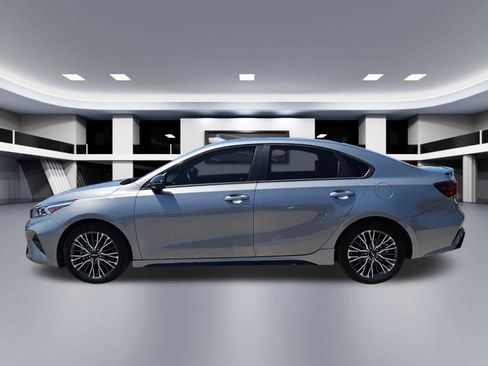 Used 2024 Kia Forte GT-Line w/ GT-Line Premium Package FWD image 3