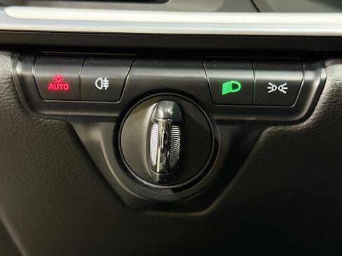 Certified 2024 Porsche 911 Carrera image 31