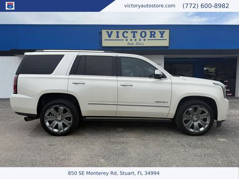 Used 2015 GMC Yukon Denali w/ Premium Package AWD/4WD image 2