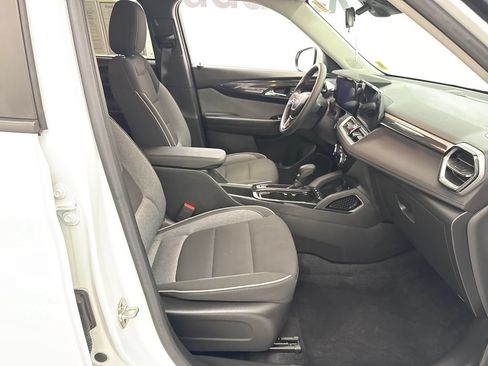 Certified 2024 Chevrolet TrailBlazer LT w/ Driver Confidence Package FWD image 25