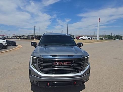 Used 2024 GMC Sierra 1500 AT4 w/ Technology Package AWD/4WD image 24