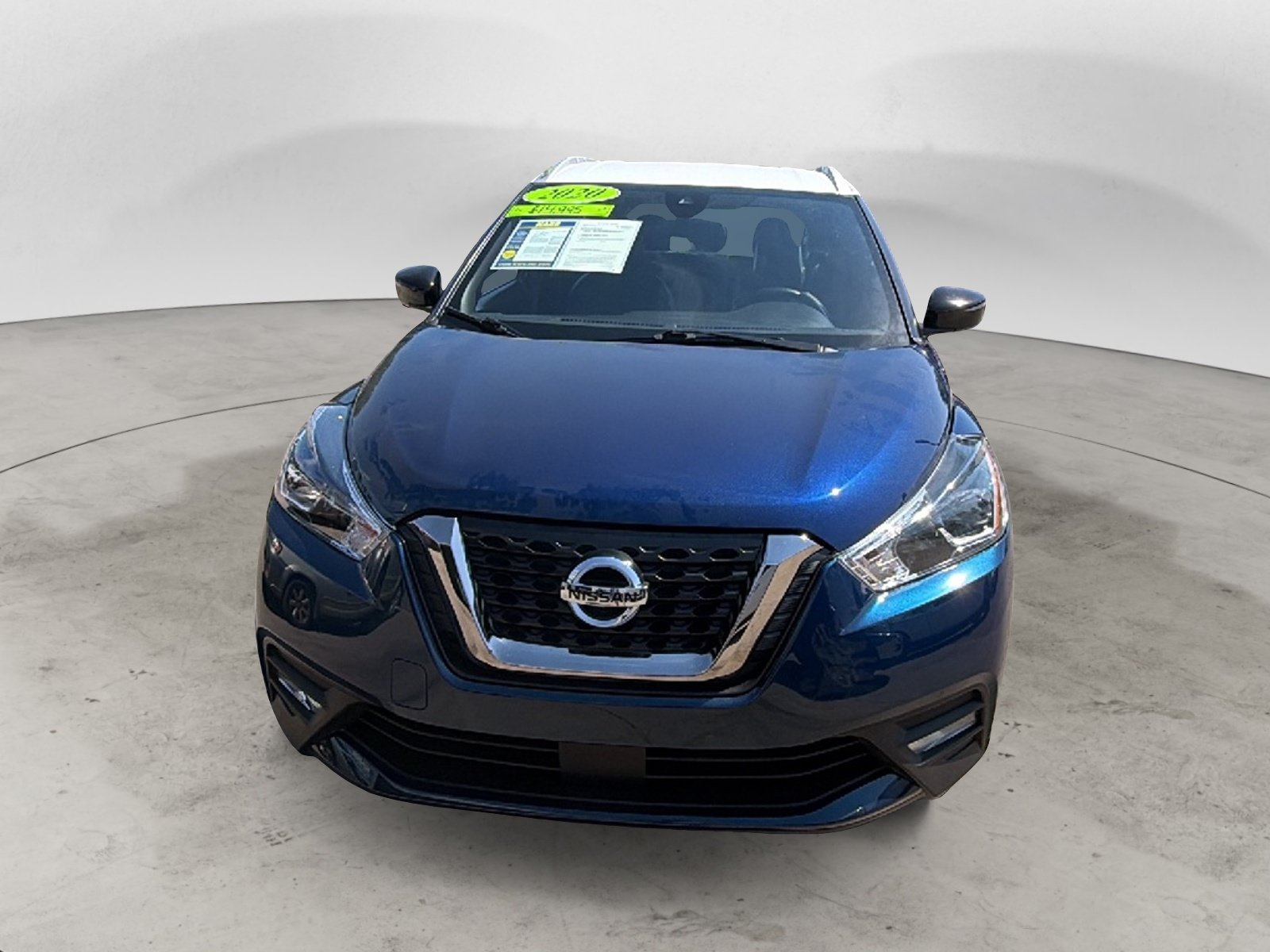 Used 2020 Nissan Kicks SR w/ SR Premium Package FWD image 2
