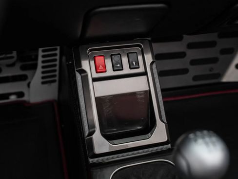 Used 1997 Porsche 911 Carrera RWD image 25
