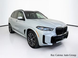 Used 2024 BMW X5 xDrive40i w/ M Sport Package AWD/4WD video 1