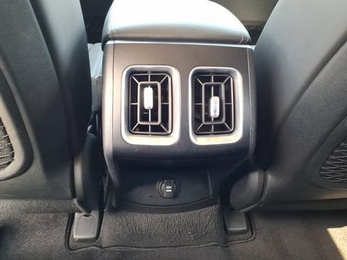 Used 2025 Kia Sorento S w/ Panoramic Sunroof Package FWD image 12
