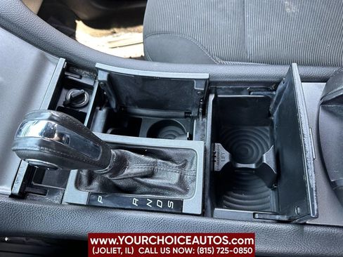 Used 2015 Ford Taurus SEL image 38