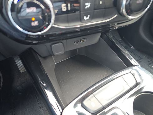 Used 2024 Chevrolet Trax LT image 26