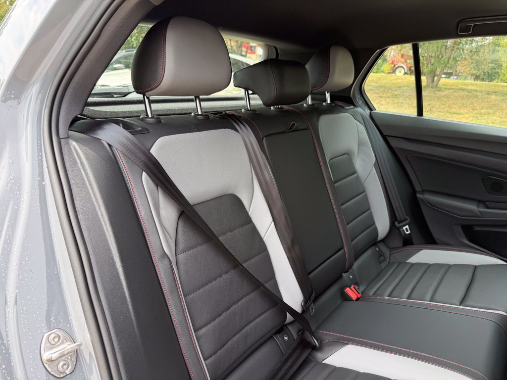 New 2026 Volkswagen GTI SE FWD image 17
