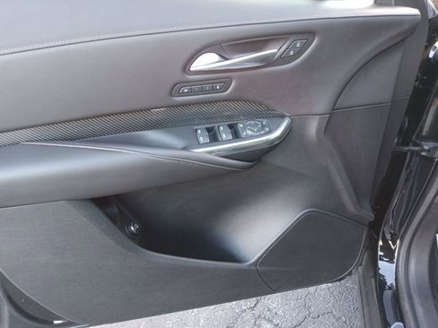 Used 2021 Cadillac XT4 Sport image 9