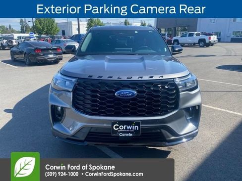 Used 2025 Ford Explorer ST-Line AWD/4WD image 10