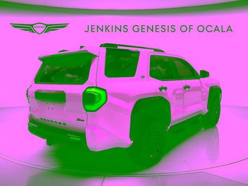 Used 2025 Toyota 4Runner SR5 AWD/4WD image 3