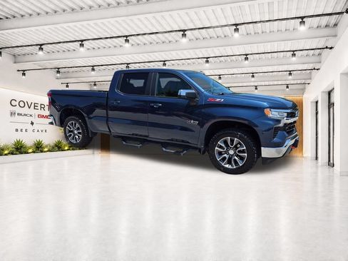 Used 2022 Chevrolet Silverado 1500 LT w/ Texas Edition Plus AWD/4WD image 17