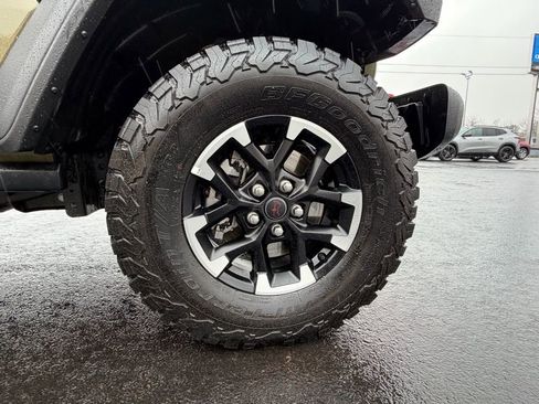 Used 2025 Jeep Wrangler Unlimited Rubicon image 27