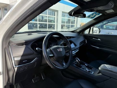 Certified 2023 Cadillac XT4 Sport w/ Cold Weather Package image 6