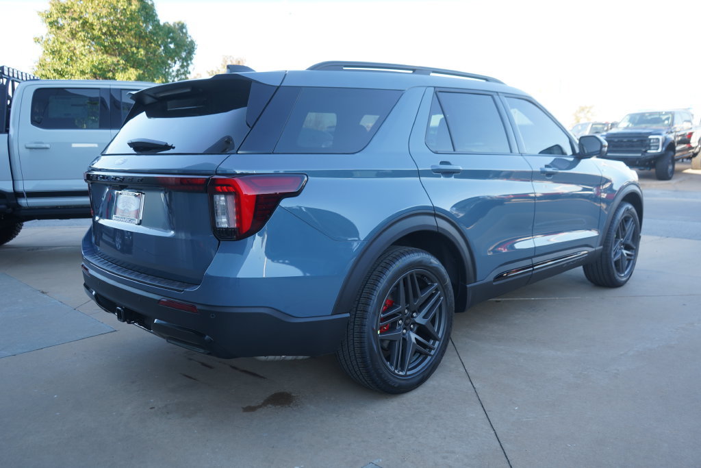 New 2027 Ford Explorer ST-Line w/ Premium Package AWD/4WD image 11