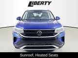 Used 2022 Volkswagen Taos SE image 2