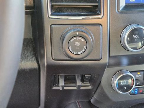 Used 2020 Ford Expedition Limited w/ Equipment Group 303A AWD/4WD image 26