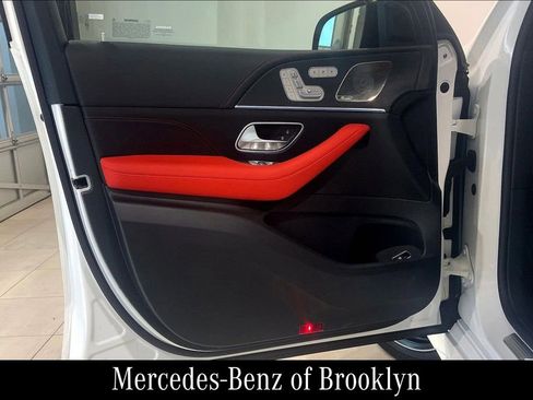 Used 2026 Mercedes-Benz GLE 53 AMG 4MATIC image 22