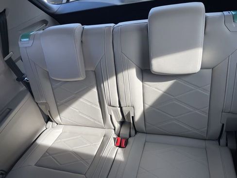 New 2026 Volkswagen Atlas SE image 22