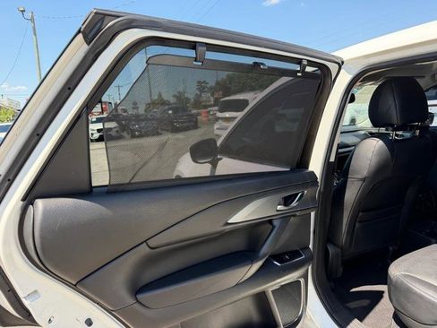 Used 2021 MAZDA CX-9 Touring w/ Touring Premium Package FWD image 24