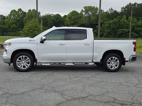 Used 2023 Chevrolet Silverado 1500 LTZ w/ LTZ Premium Package AWD/4WD image 14