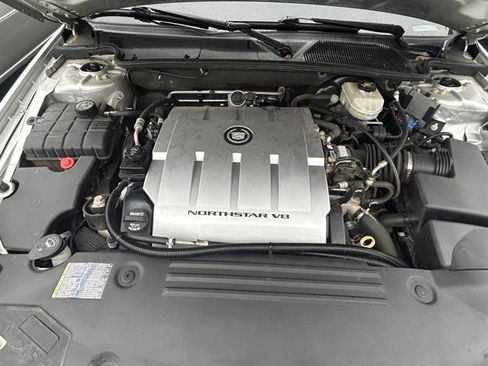 Used 2010 Cadillac DTS Hearse image 28