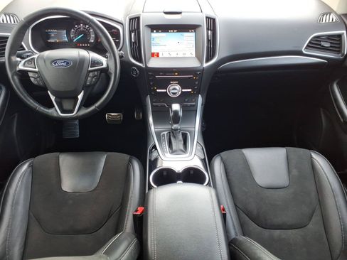 Used 2018 Ford Edge Sport w/ Equipment Group 401A AWD/4WD image 10