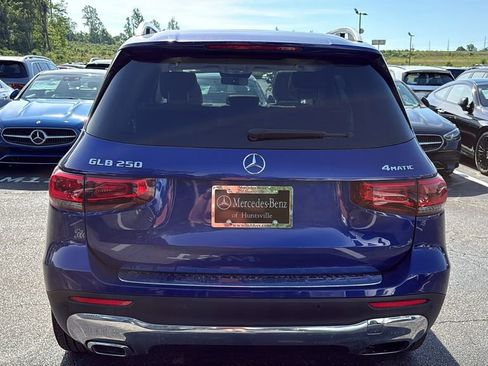 Certified 2021 Mercedes-Benz GLB 250 4MATIC w/ Premium Package image 5