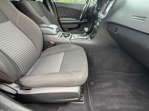 Used 2023 Dodge Charger SXT RWD image 17