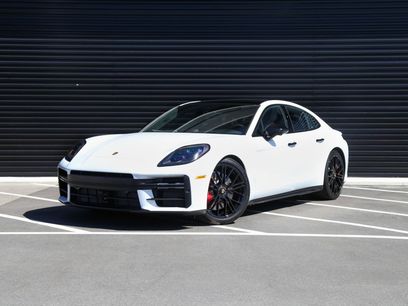 New 2026 Porsche Panamera GTS