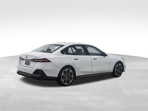 New 2026 BMW 530i xDrive w/ M Sport Package image 5