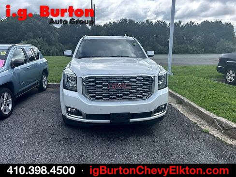 Used 2018 GMC Yukon Denali w/ Denali Ultimate Package AWD/4WD image 2