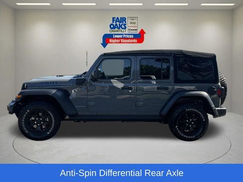 Used 2023 Jeep Wrangler Unlimited w/ Cold Weather Group AWD/4WD image 10