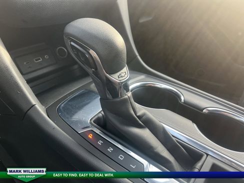 Used 2023 Chevrolet Equinox LT w/ LPO, Floor Liner Package image 20