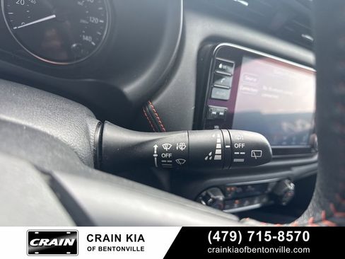 Used 2023 Nissan Kicks SR w/ SR Premium Package FWD image 24