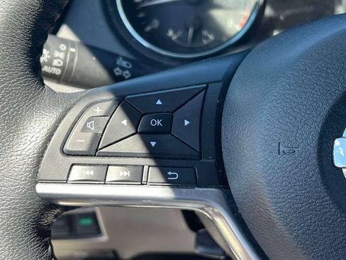 Used 2020 Nissan Rogue SV w/ Premium Package AWD/4WD image 21