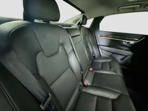 Used 2018 Volvo S90 T5 Momentum w/ Convenience Package FWD image 28